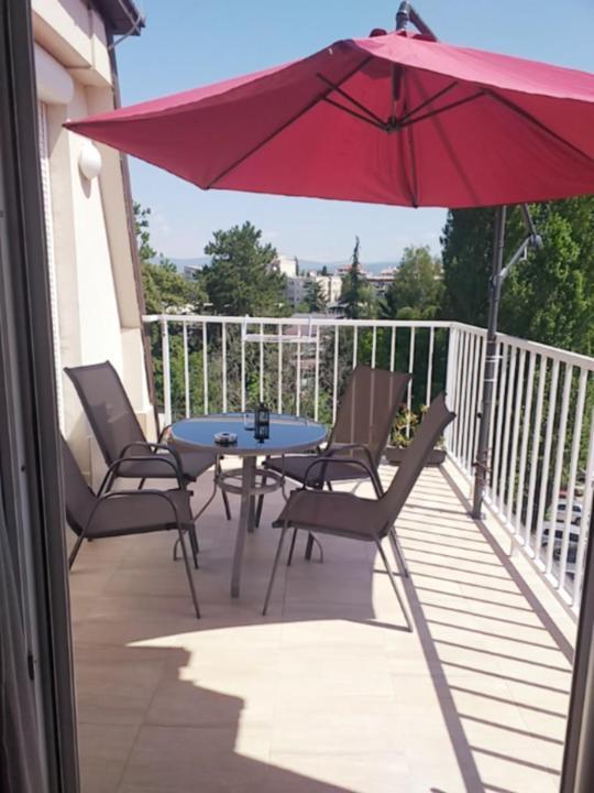 Bim Apartment Ohrid Bagian luar foto