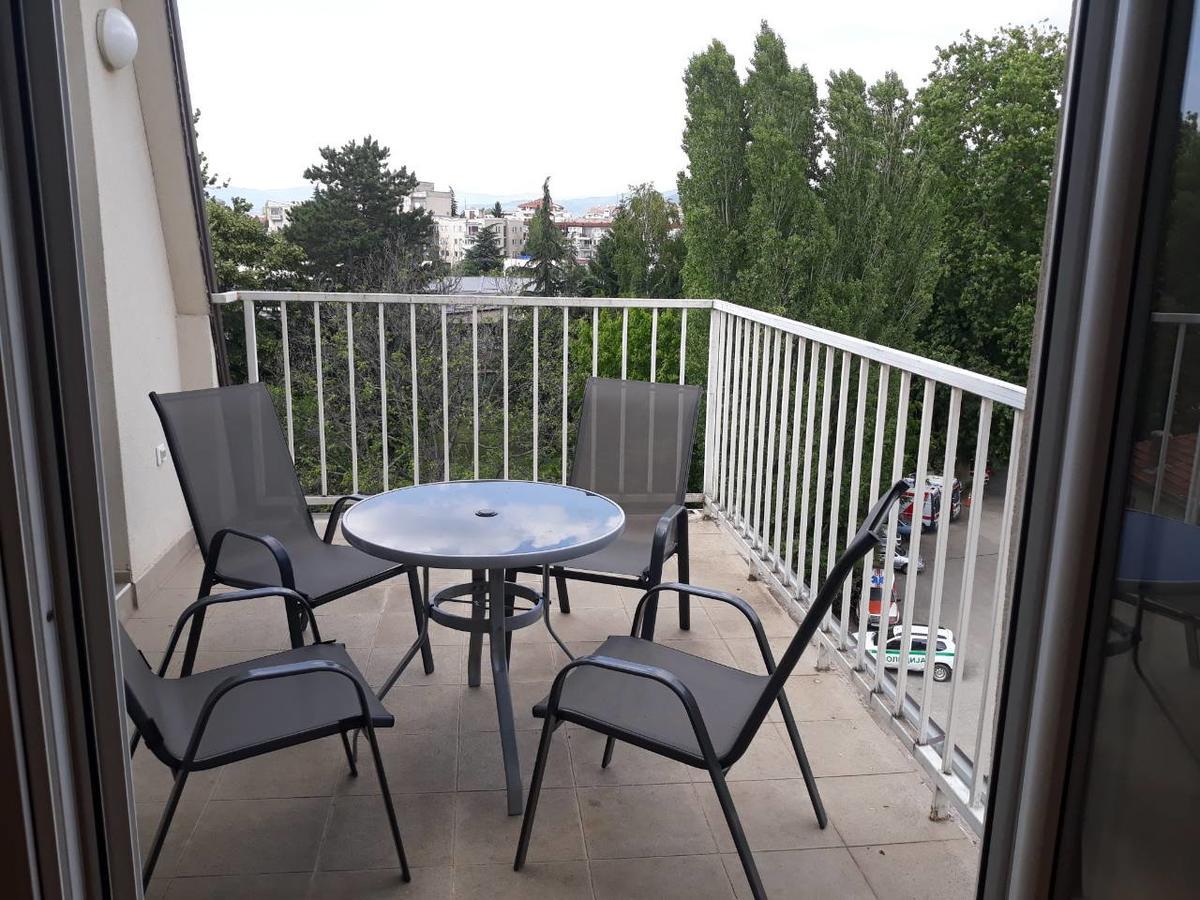 Bim Apartment Ohrid Bagian luar foto