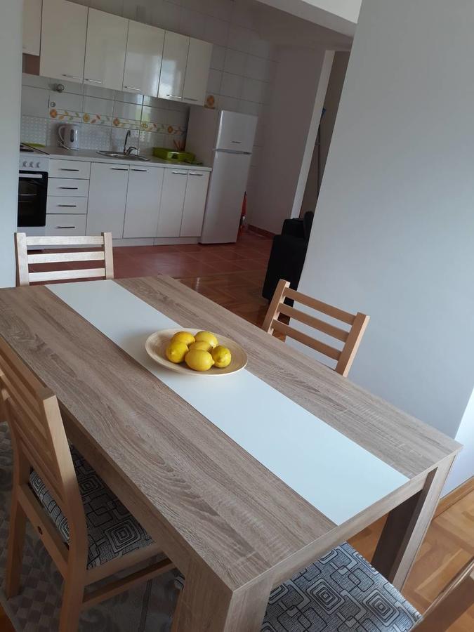 Bim Apartment Ohrid Bagian luar foto