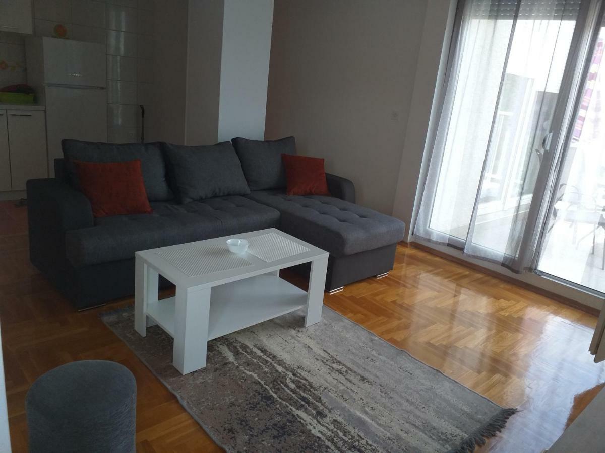 Bim Apartment Ohrid Bagian luar foto