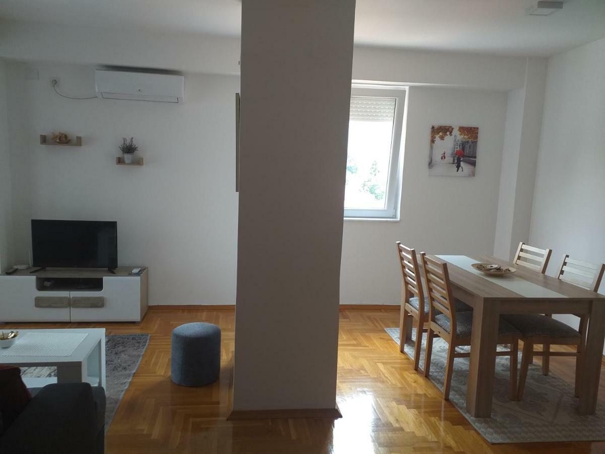 Bim Apartment Ohrid Bagian luar foto
