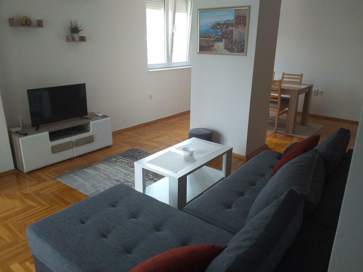 Bim Apartment Ohrid Bagian luar foto